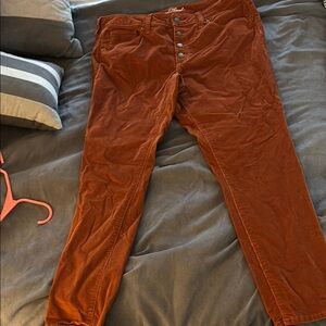 Rust Button-Fly cropped pants